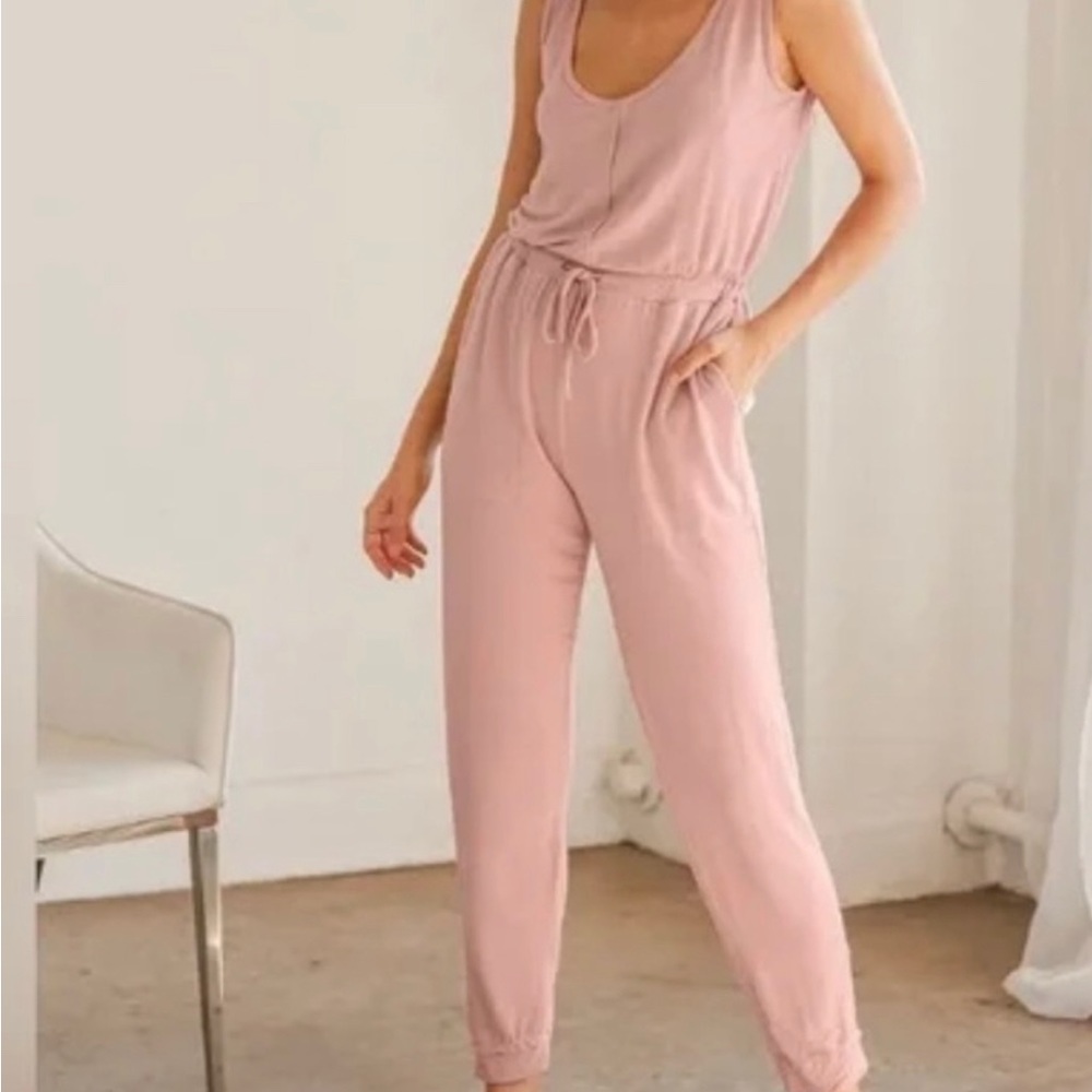 Lulu’s - Size L Pink Lounger Jumpsuit